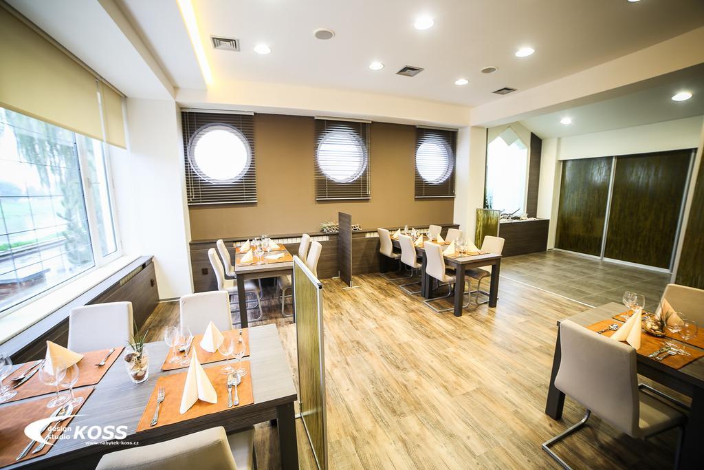 Hotel Imos Břeclav Eksteriør billede